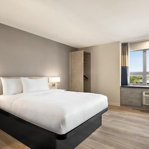 Habitación Adaptada para Personas de Movilidad Reducida con Cama Queen